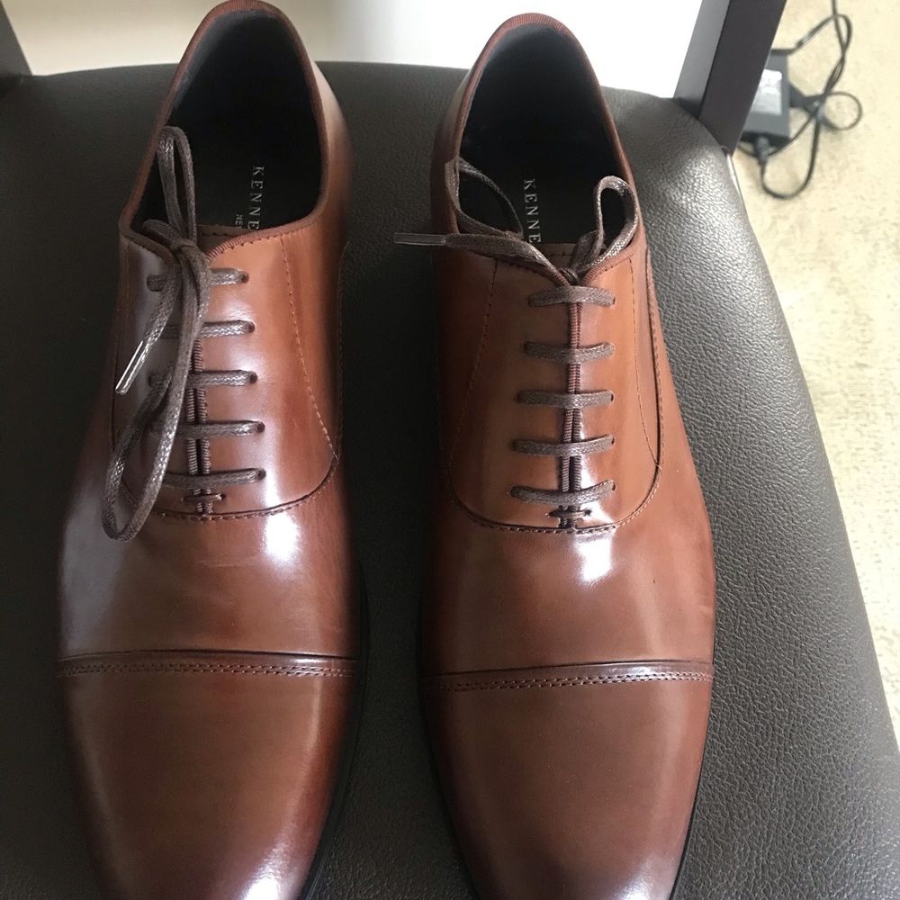 Kenneth Coles Men’s Dress Shoe Size 10.5